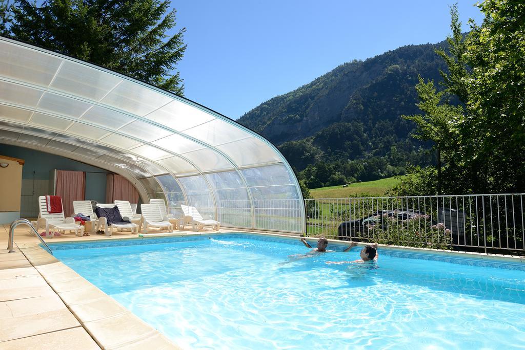 Hotel Le Mont Barral Creyers Exterior foto