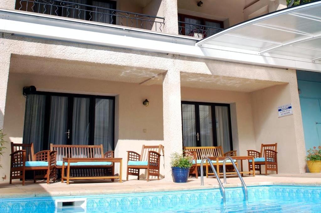 Hotel Le Mont Barral Creyers Exterior foto