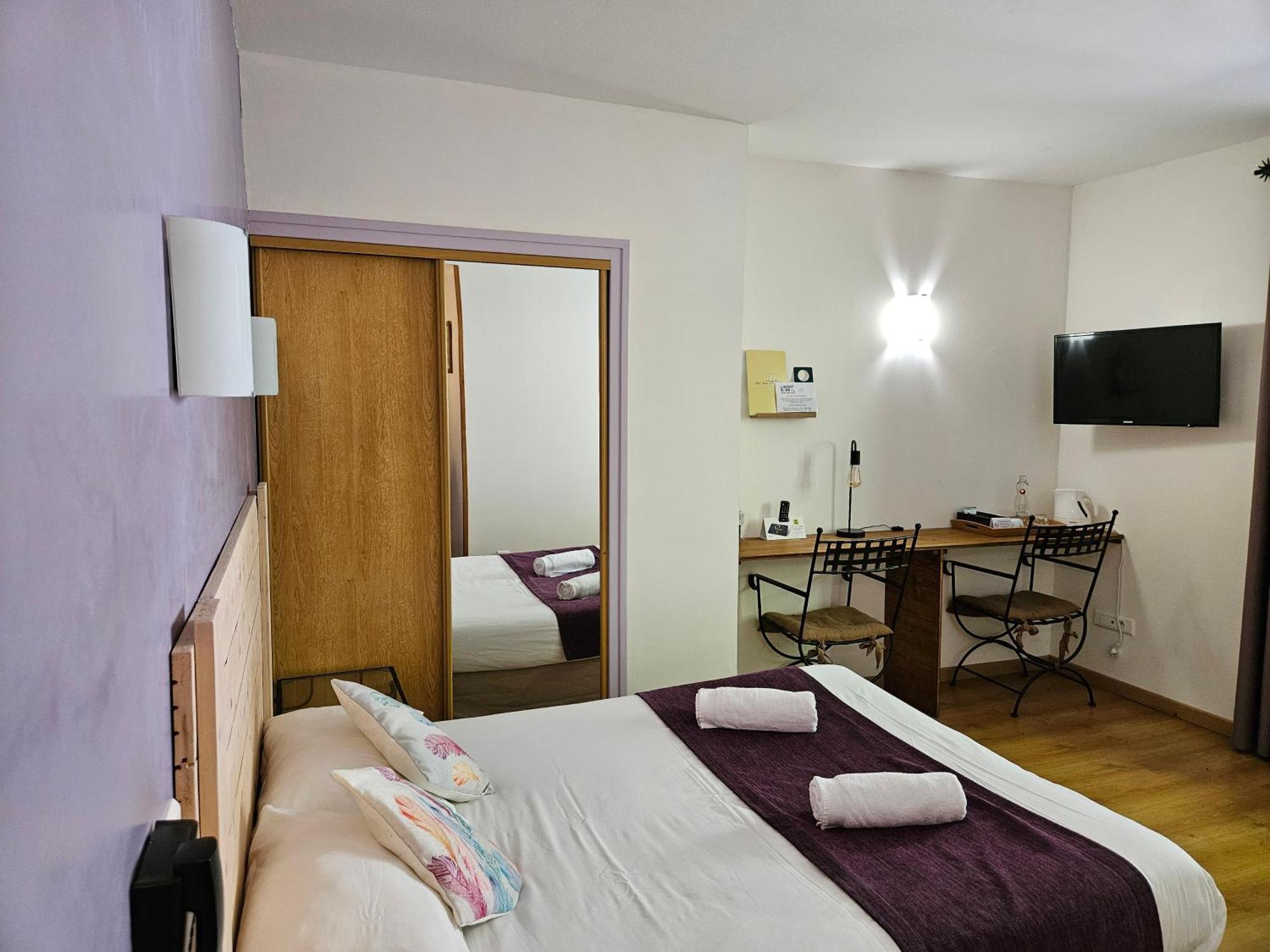 Hotel Le Mont Barral Creyers Exterior foto