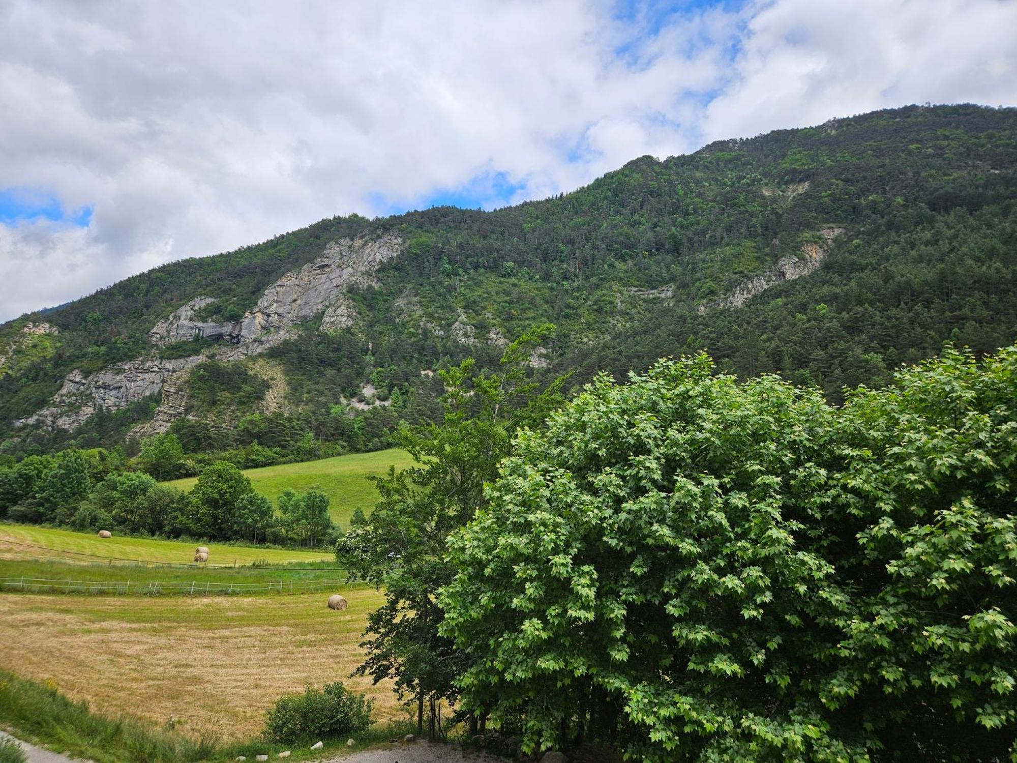 Hotel Le Mont Barral Creyers Exterior foto