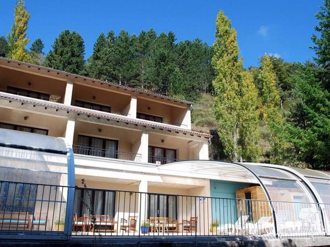 Hotel Le Mont Barral Creyers Exterior foto