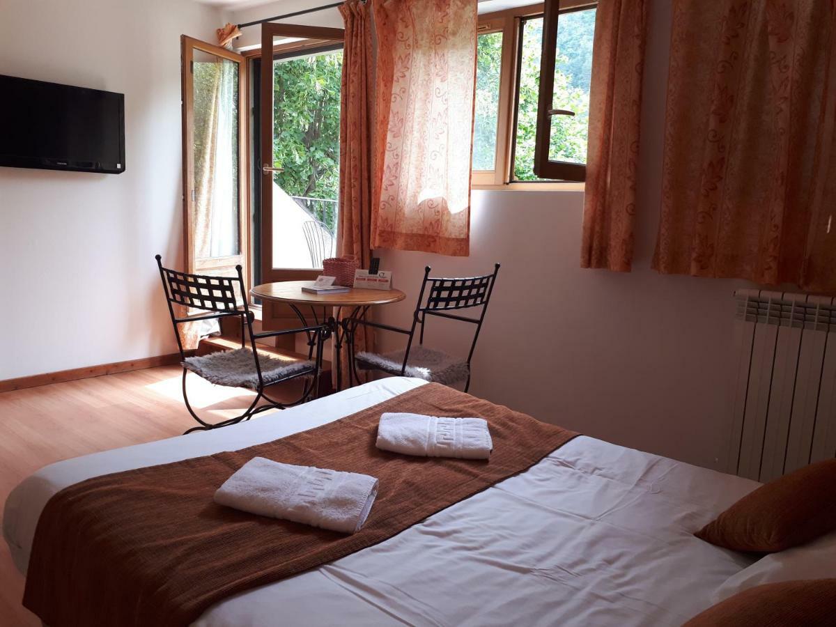 Hotel Le Mont Barral Creyers Exterior foto